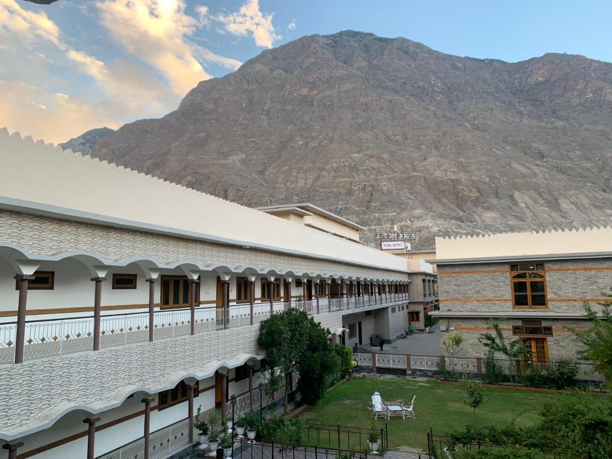 Park Hotel Gilgit Exteriér fotografie